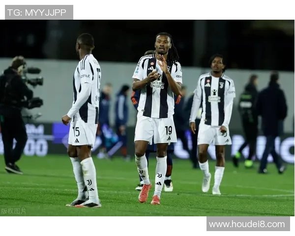 尤文图斯与巴塞罗那经典对决重播回顾精彩瞬间与战术分析