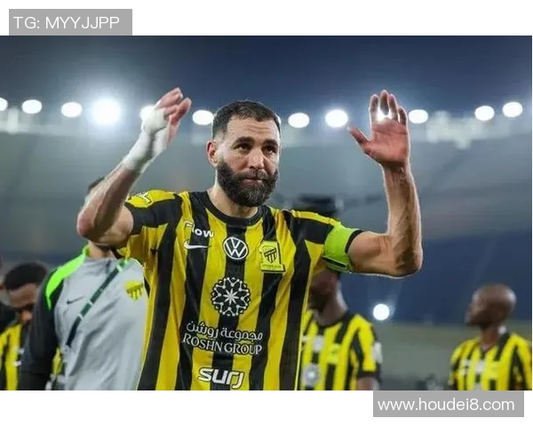 本泽马：从足球天才到传奇巨星的辉煌旅程与未来展望